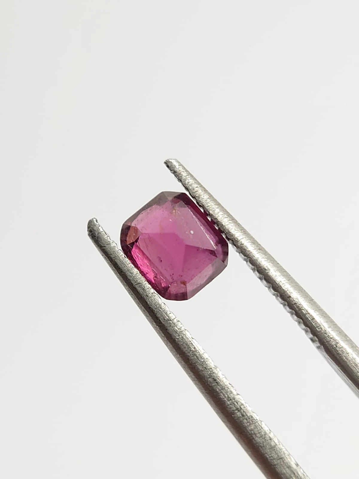 0.88ct Natural Umbalite Garnet from Malawi — view 3